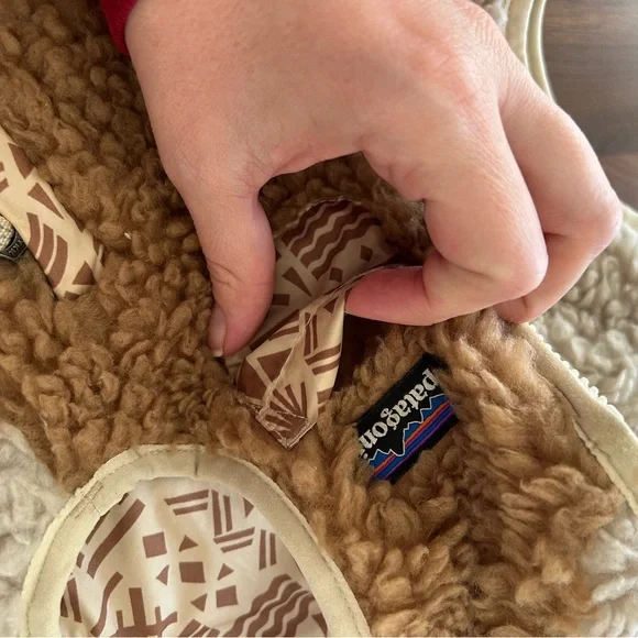 Patagonia Baby Vest with Geometric Pattern - Picture 4 of 8